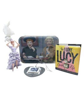 I Love Lucy Gift Set of 4 Collectible Box 2 Ornaments Mini Guide To Life Book